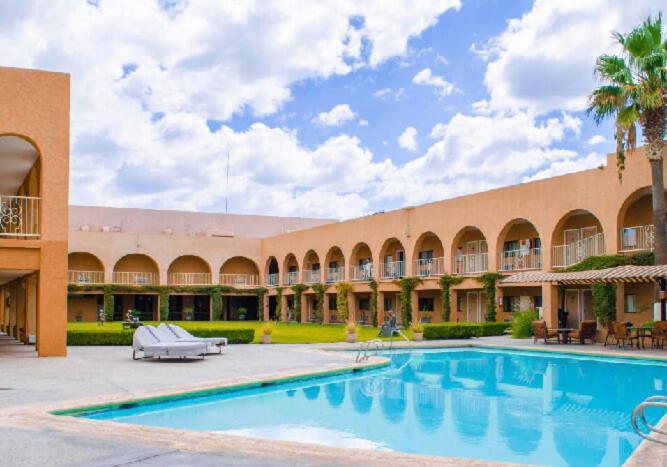 Hotel Santa Fe Camargo المظهر الخارجي الصورة