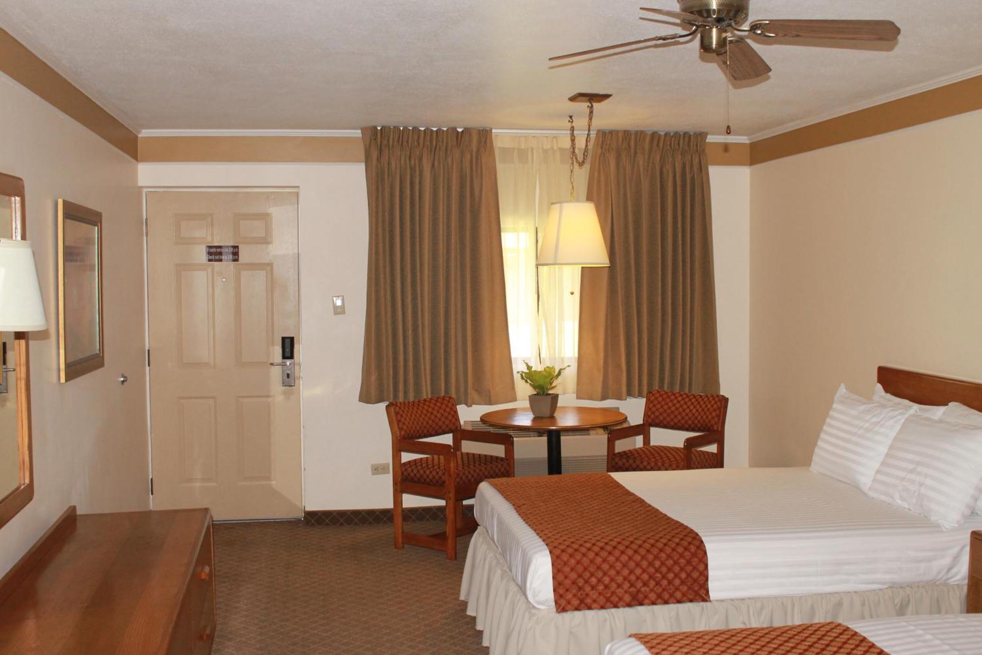 Hotel Santa Fe Camargo الغرفة الصورة