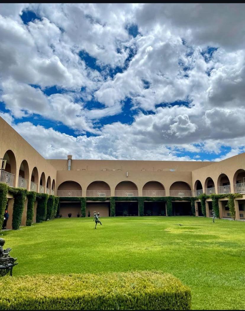 Hotel Santa Fe Camargo المظهر الخارجي الصورة