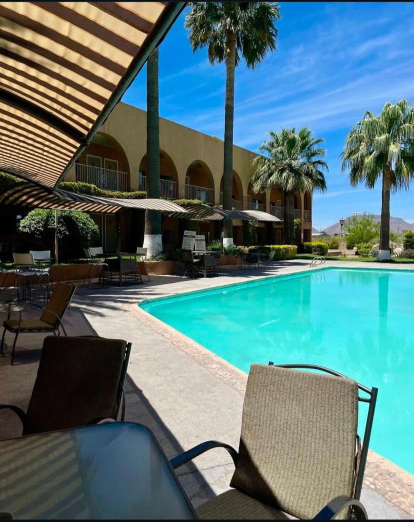 Hotel Santa Fe Camargo المظهر الخارجي الصورة