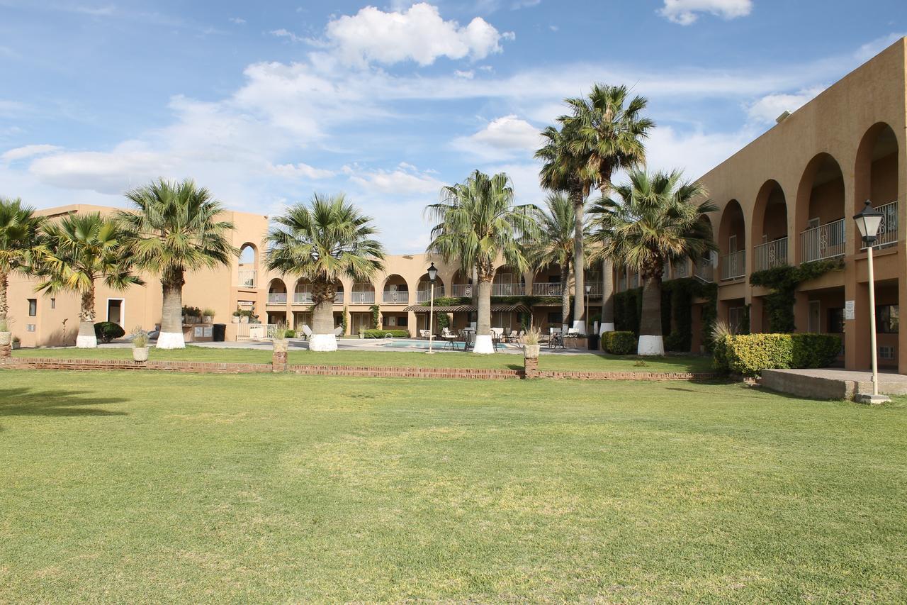 Hotel Santa Fe Camargo المظهر الخارجي الصورة
